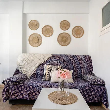 Daire Malagasuite Next To The *