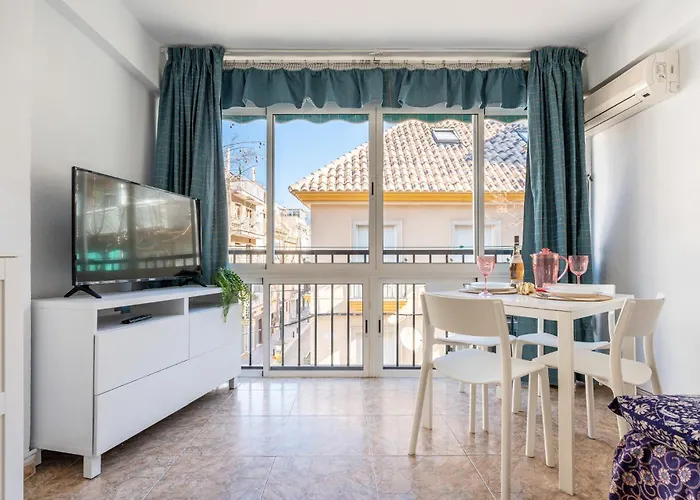 Malagasuite Next To The Fuengirola